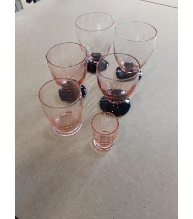 LOT DE 6 PETITS VERRES DEPAREILLE ROSES