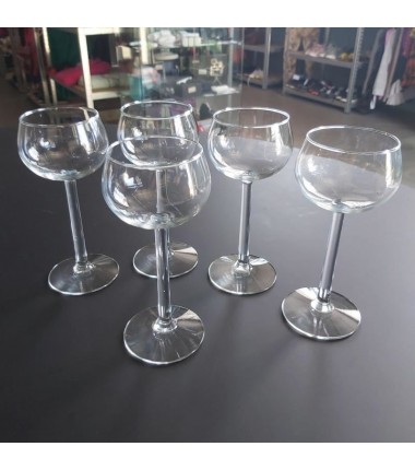 5 VERRES A VIN