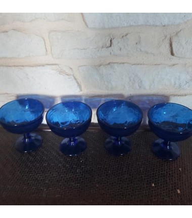 4 COUPES A GLACES CRISTAL BLEU