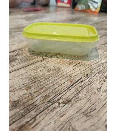 TUPPERWARE RECTANGULAIRE JAUNE 