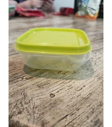 TUPPERWARE CARRE JAUNE 