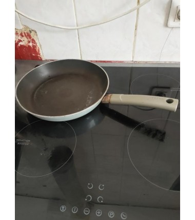 MOYEN POELE TEFAL 